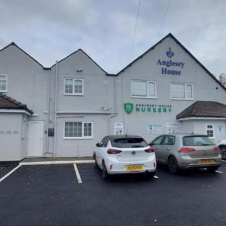 The Paget Suite Great Wyrley Екстериор снимка