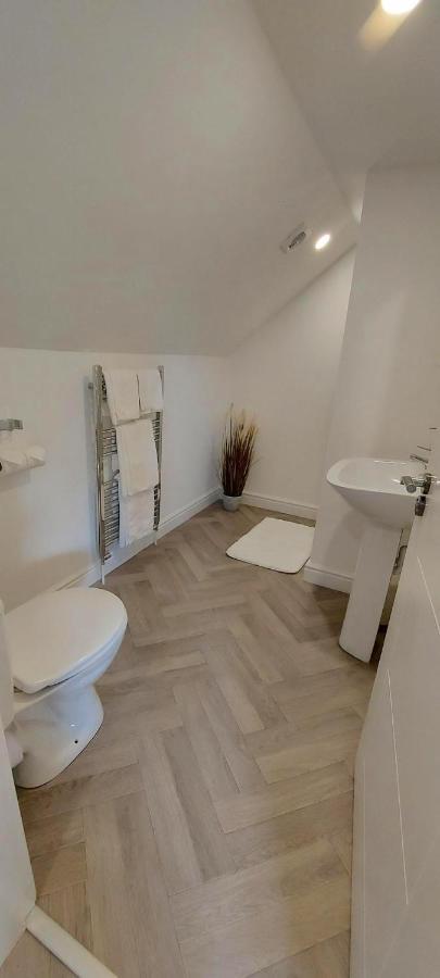 The Paget Suite Great Wyrley Екстериор снимка